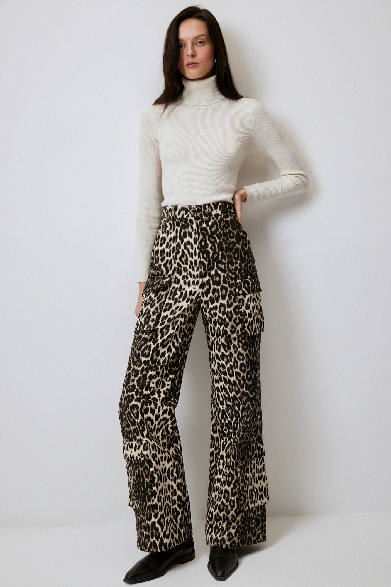 %100 PAMUKLU LEOPAR DESENLİ KARGO PANTOLON