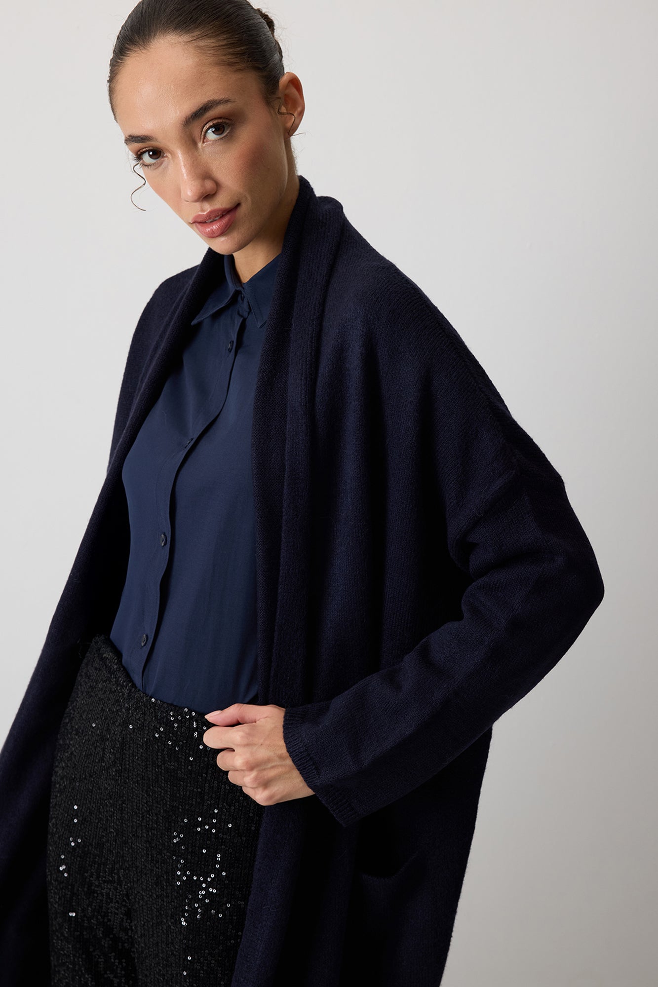 CEPLİ OVERSIZE TRİKO HIRKA