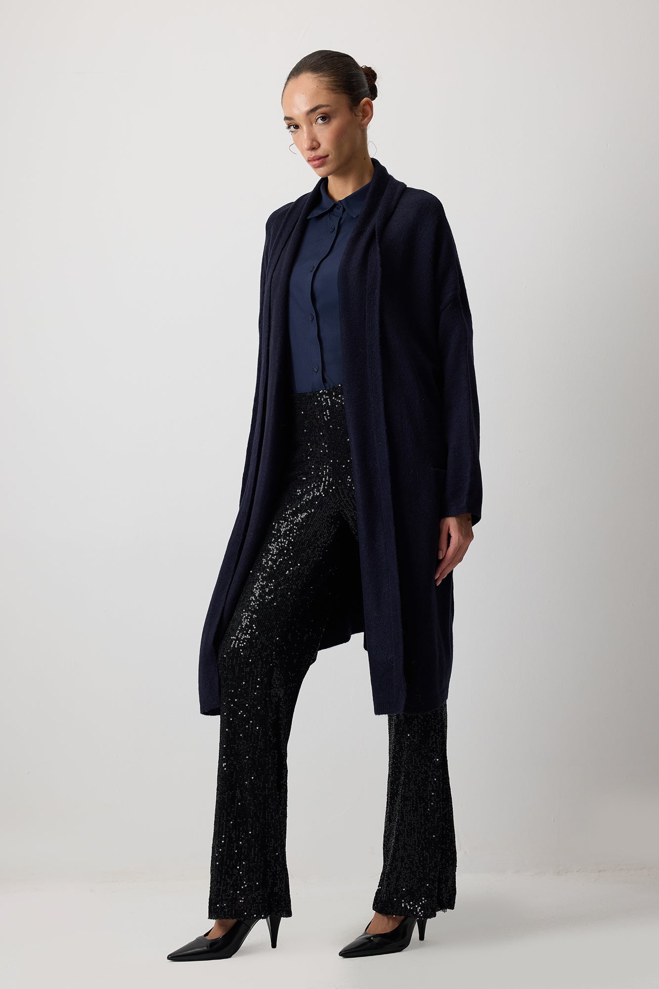 CEPLİ OVERSIZE TRİKO HIRKA