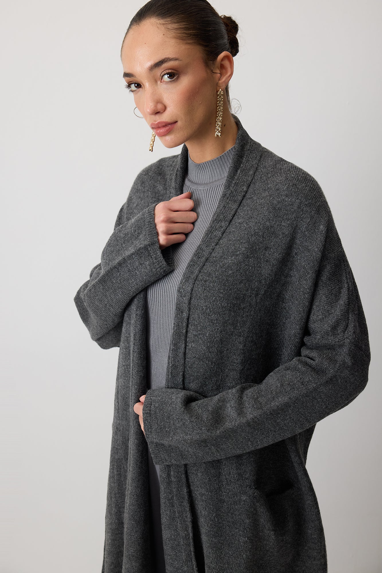 CEPLİ OVERSIZE TRİKO HIRKA