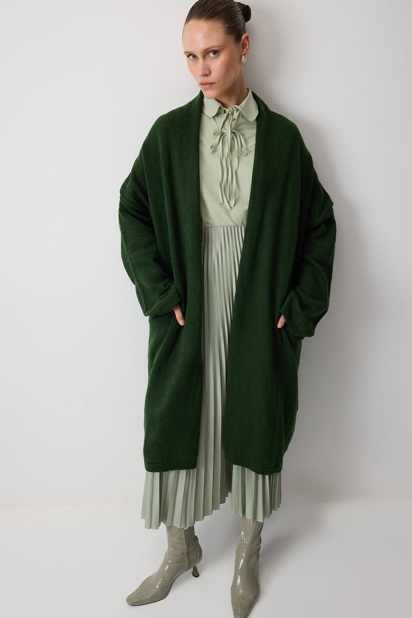 CEPLİ OVERSIZE TRİKO HIRKA