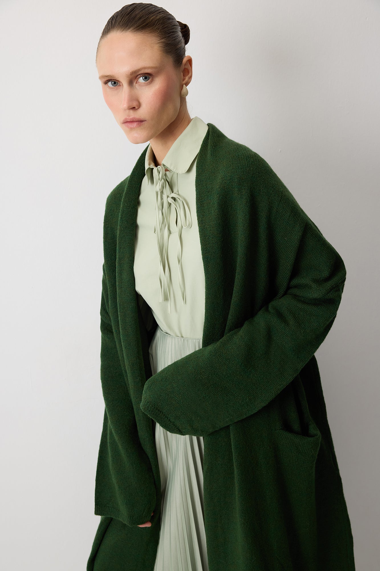 CEPLİ OVERSIZE TRİKO HIRKA