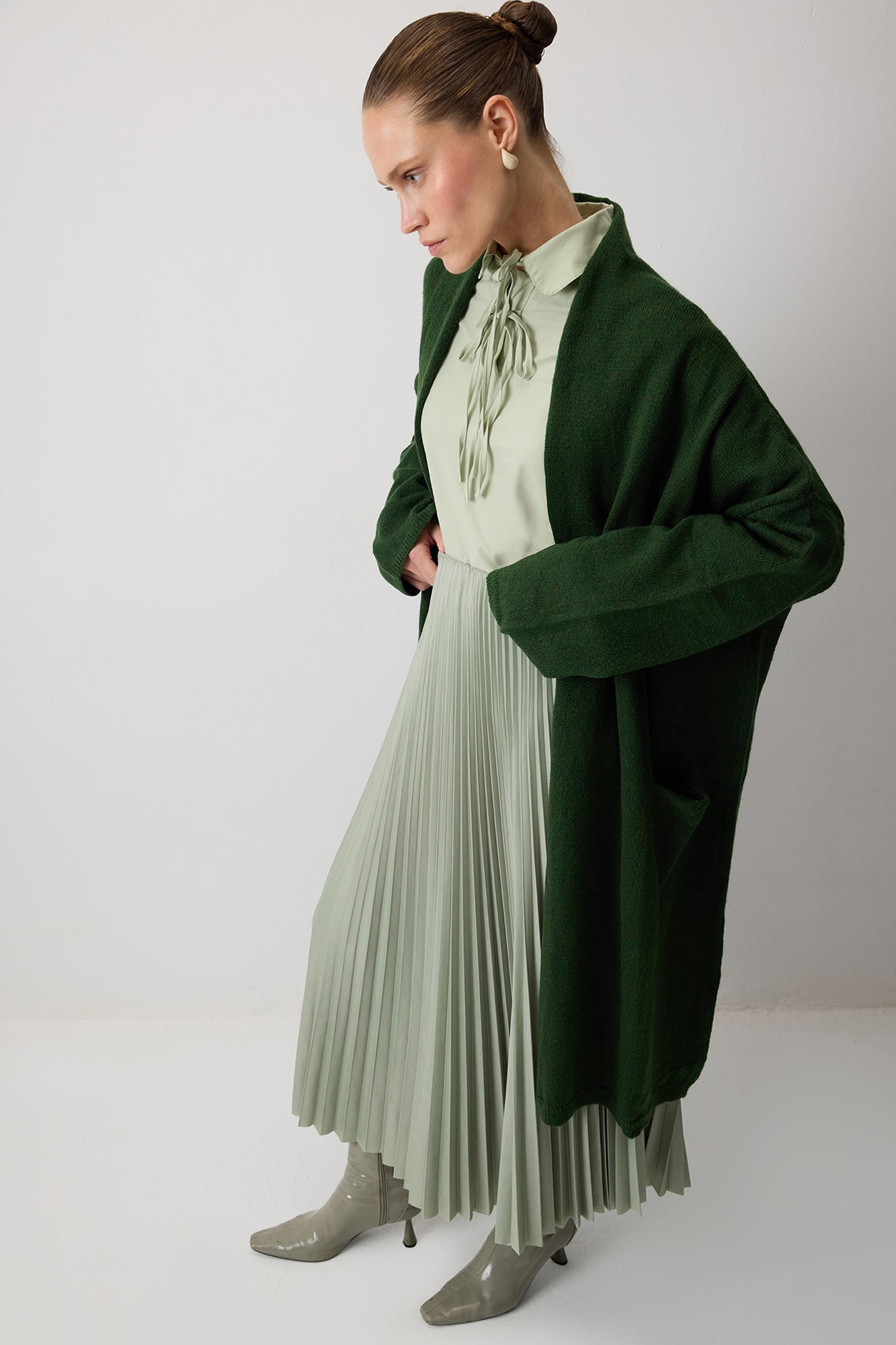 CEPLİ OVERSIZE TRİKO HIRKA