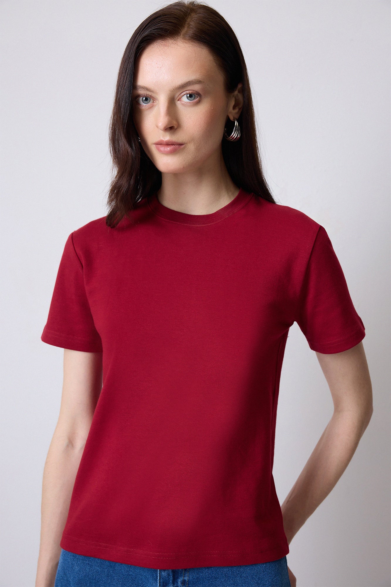%100 PAMUKLU KISA KOLLU REGULAR FIT T-SHIRT