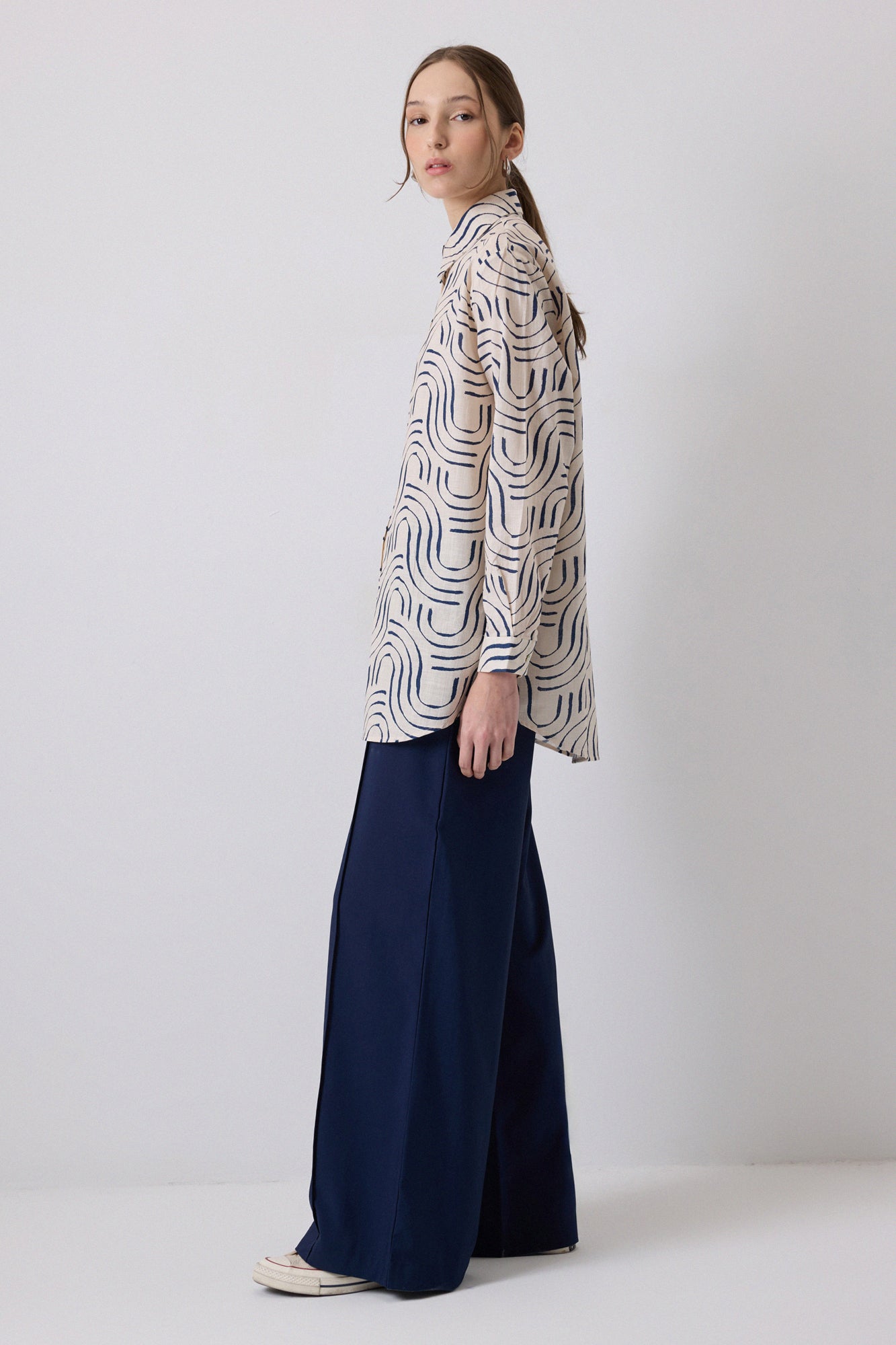 %100 PAMUKLU DESENLİ OVERSIZE GÖMLEK