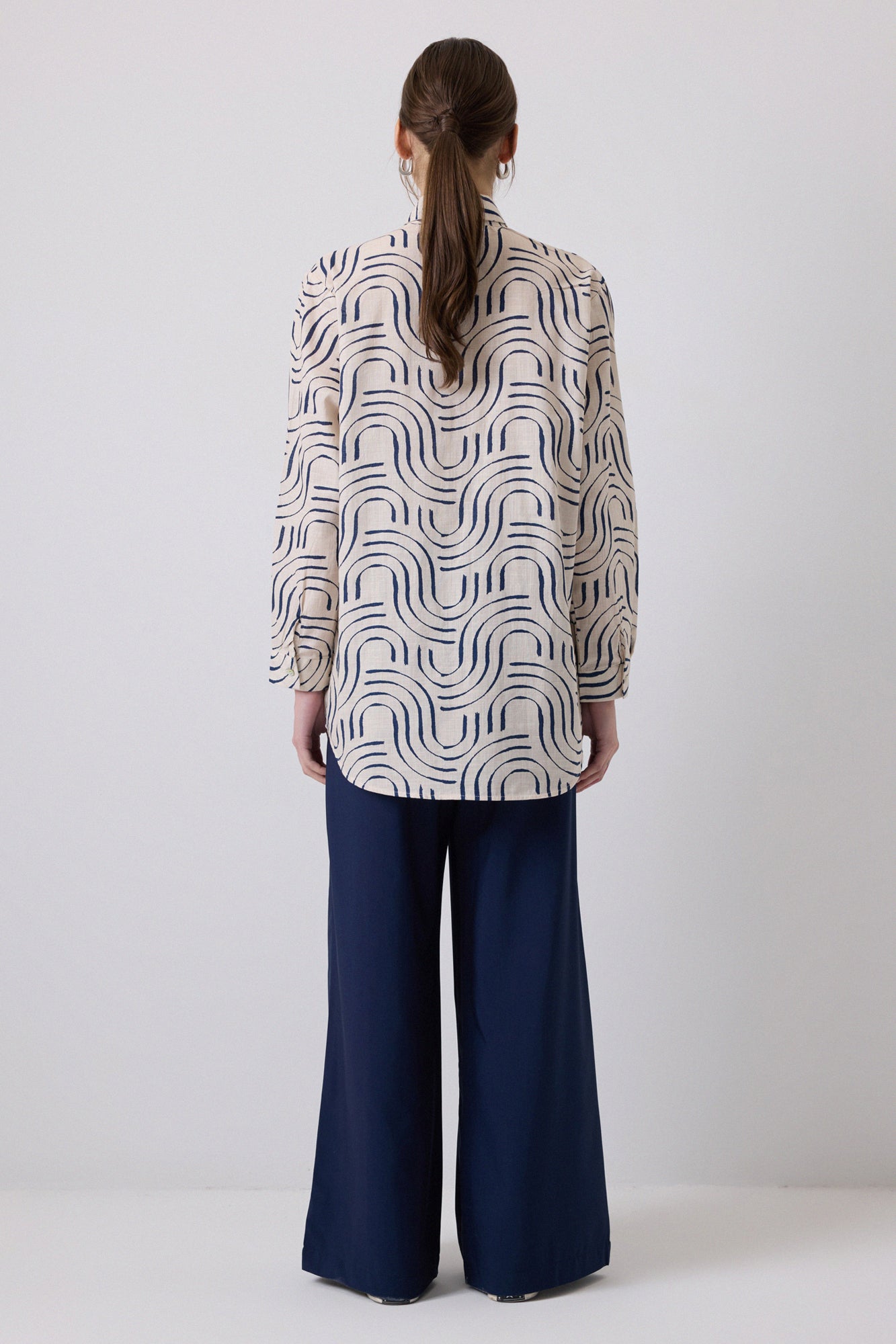 %100 PAMUKLU DESENLİ OVERSIZE GÖMLEK