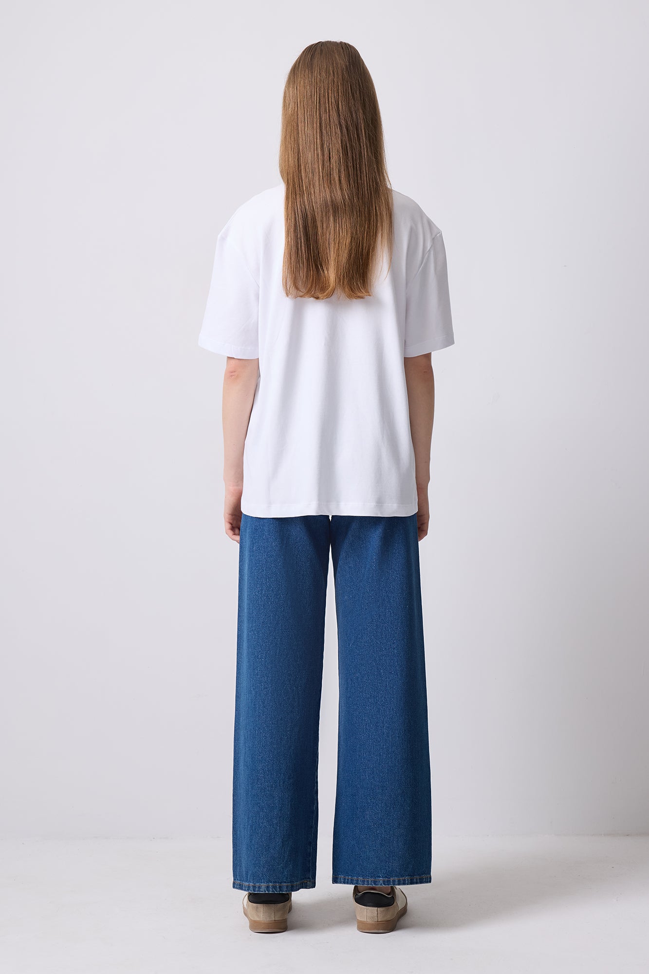 TAŞ İŞLEMELİ OVERSIZE T-SHIRT