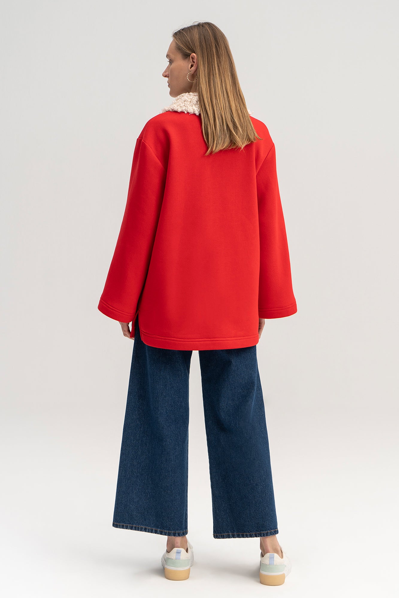 YAKASI KÜRKLÜ SWEATSHIRT