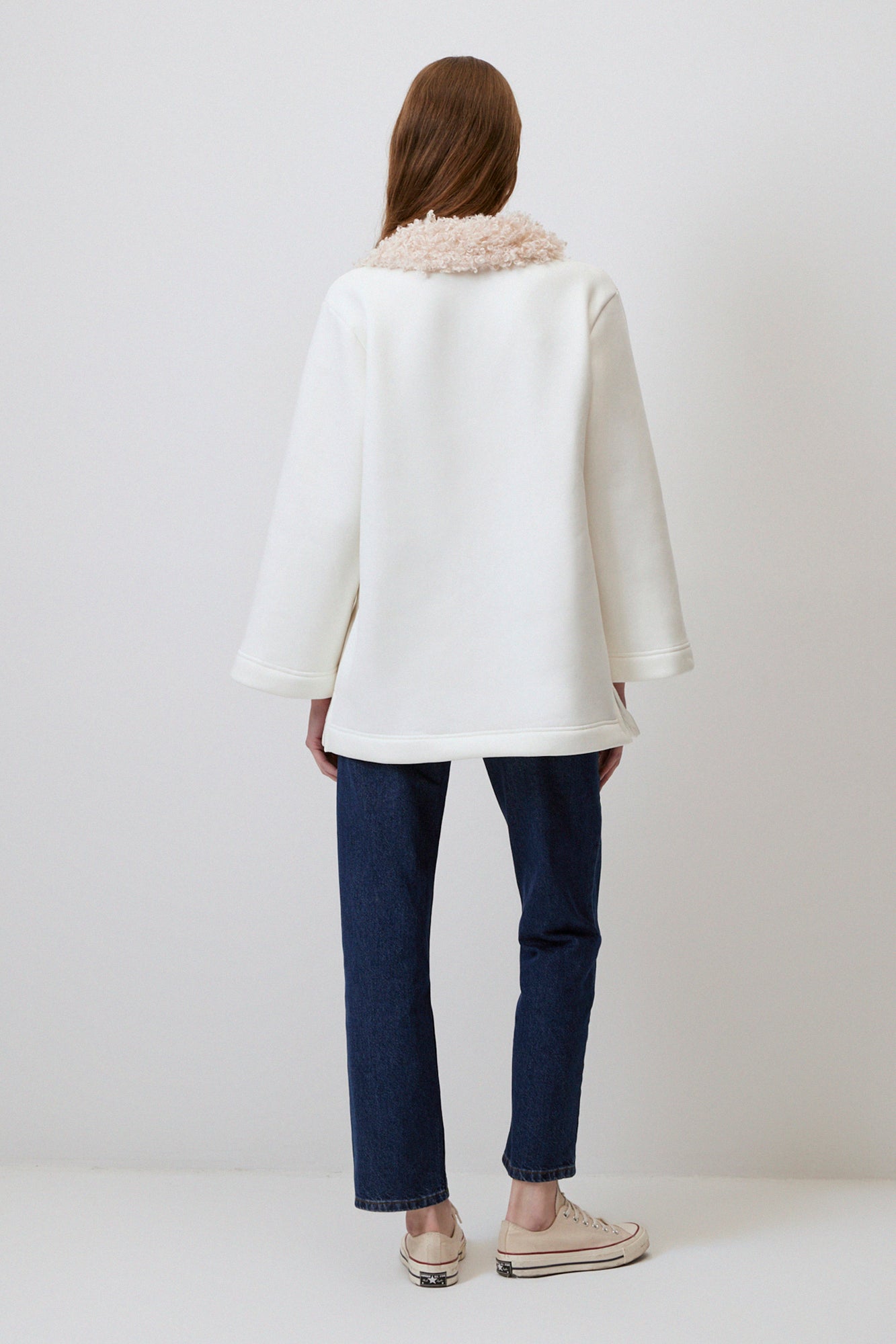 YAKASI KÜRKLÜ SWEATSHIRT