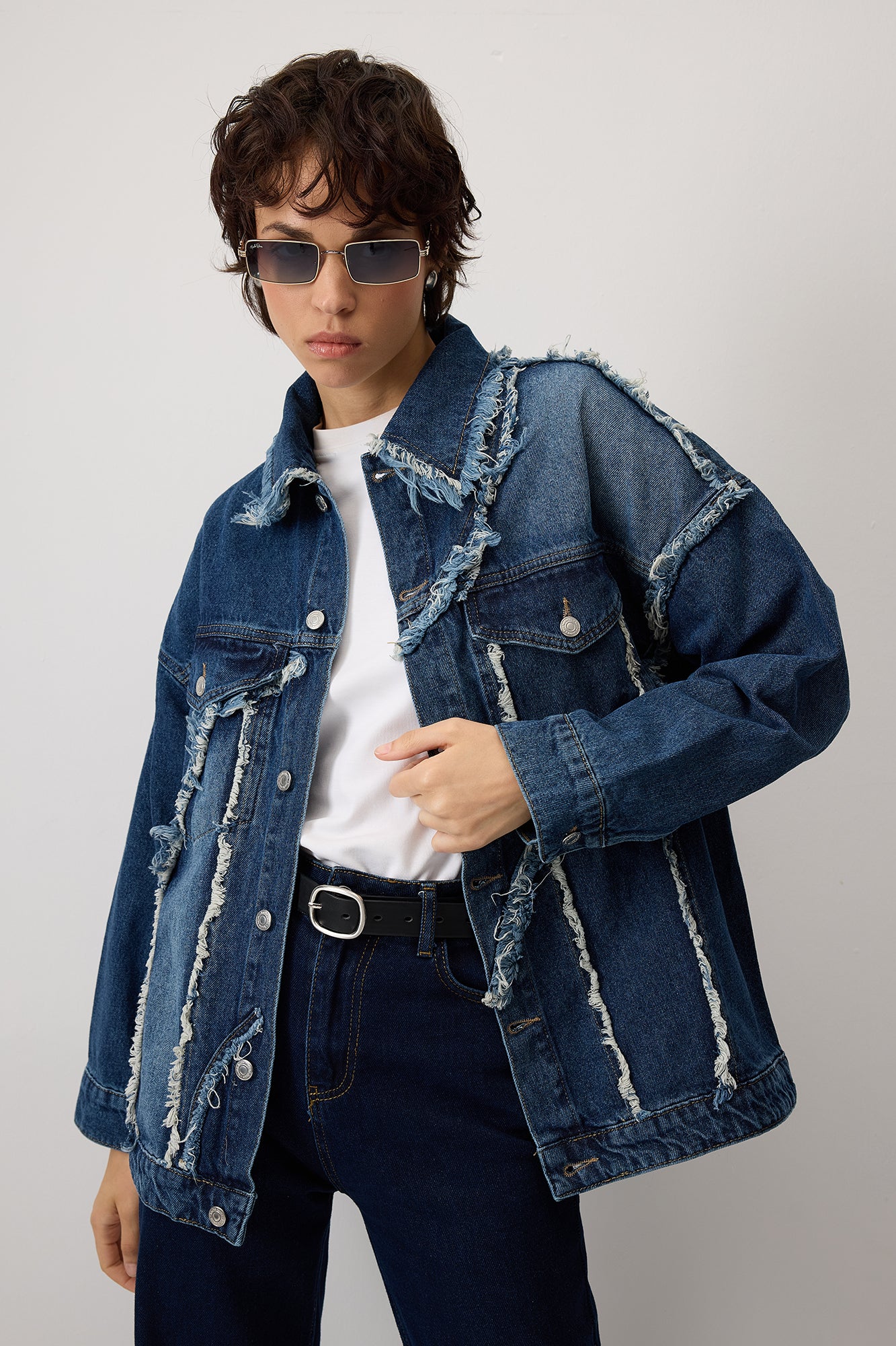 PÜSKÜLLÜ PARÇALI OVERSIZE DENIM CEKET